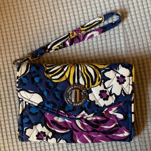 Vera Bradley Handbags - Vera Bradley Wristlet